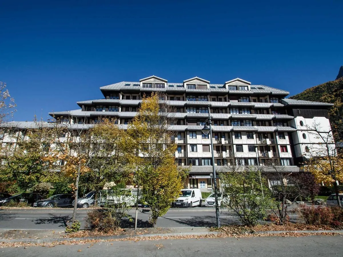 Joli Appartement A Chamonix Avec Balcon, Wifi Et Animaux Acceptes - Fr-1-343-157 0*,  France