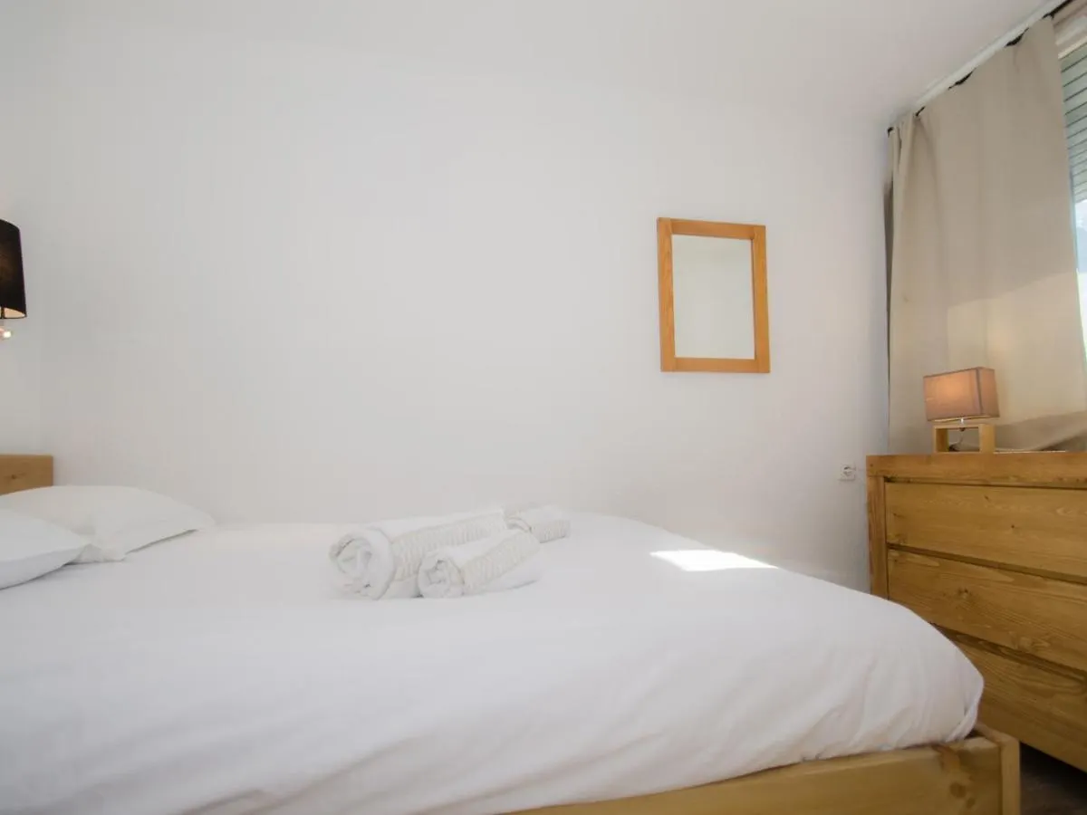 Apartment Joli Appartement A Chamonix Avec Balcon, Wifi Et Animaux Acceptes - Fr-1-343-157